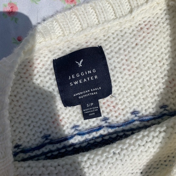 American Eagle Jogger sweater - Picture 3 of 3